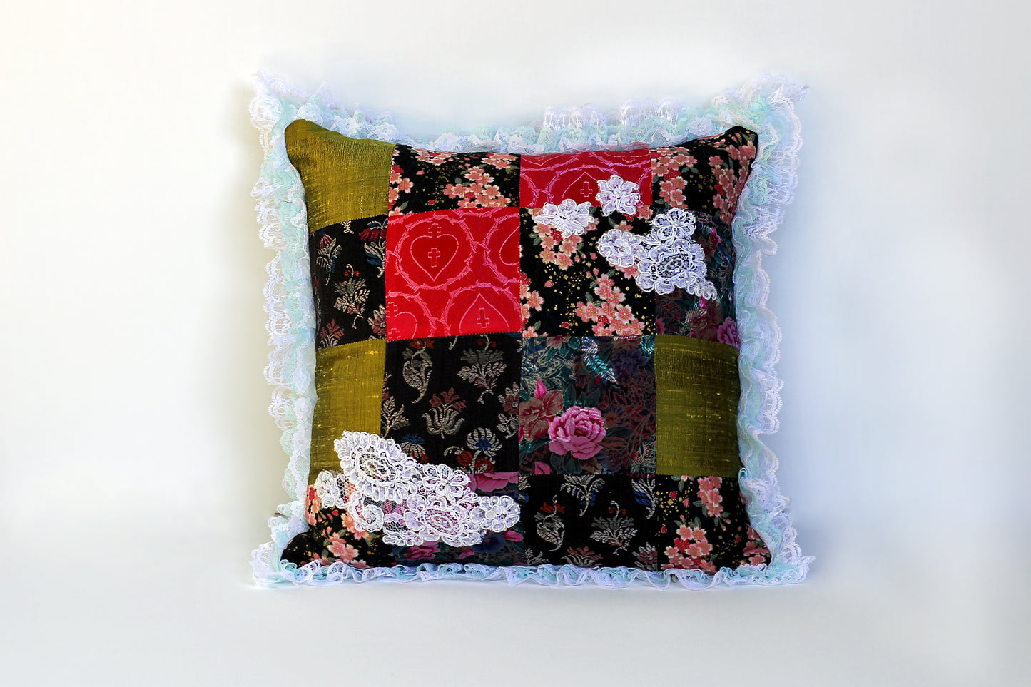 The Quilted Pillow